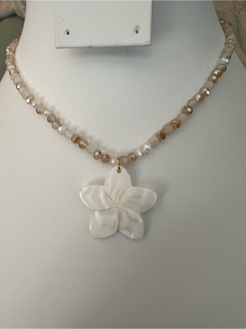 Paparazzi Mother of Pearl Flower Pendant Beaded Necklace - White & Champagne